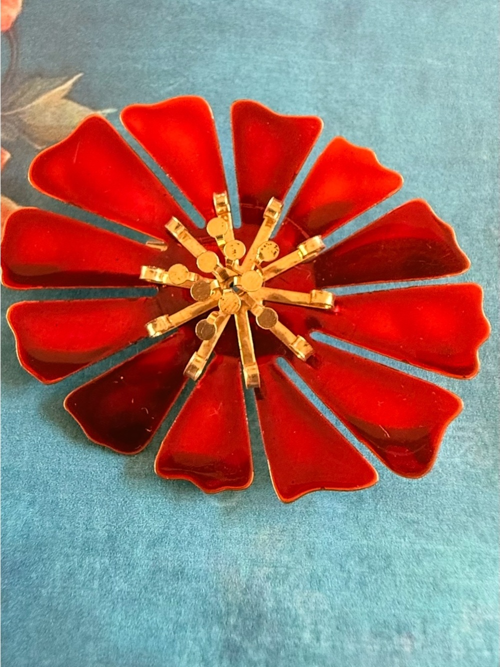 Large Red Flower Enamel Brooch- Women's Accessory - Picture 3 of 4
